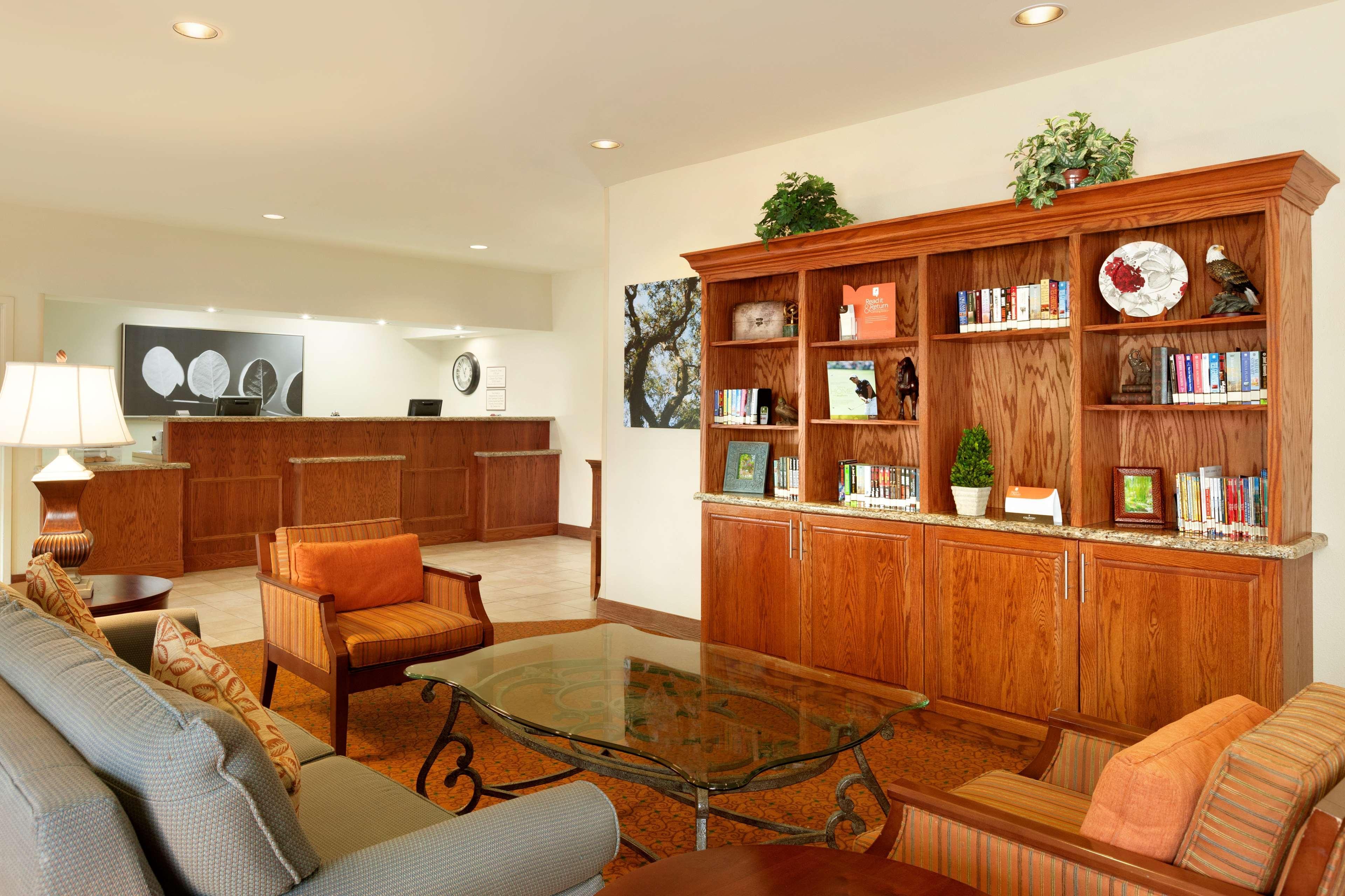 Spark By Hilton Southeast 3*