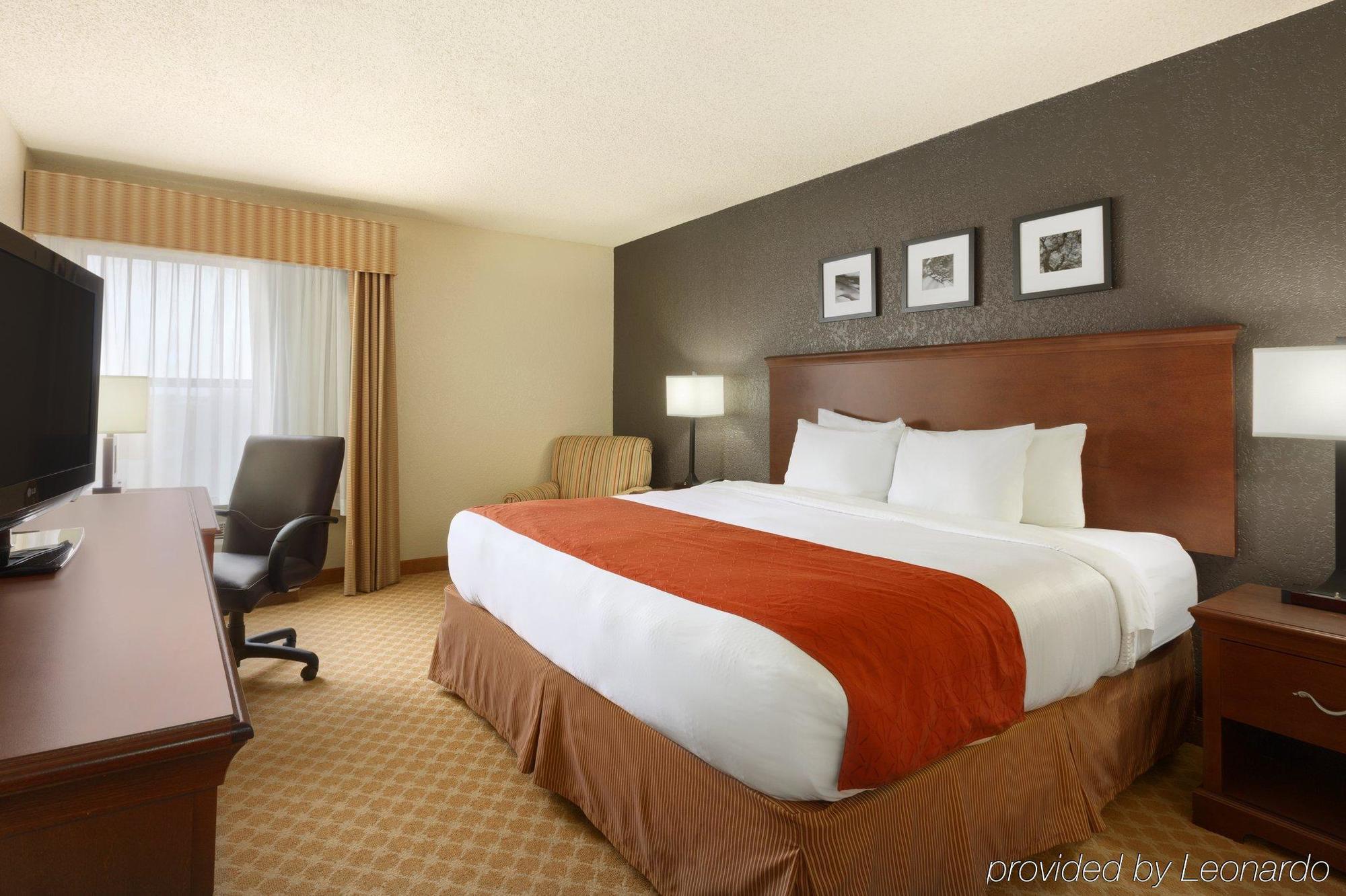 Hotel Spark By Hilton Southeast 3*