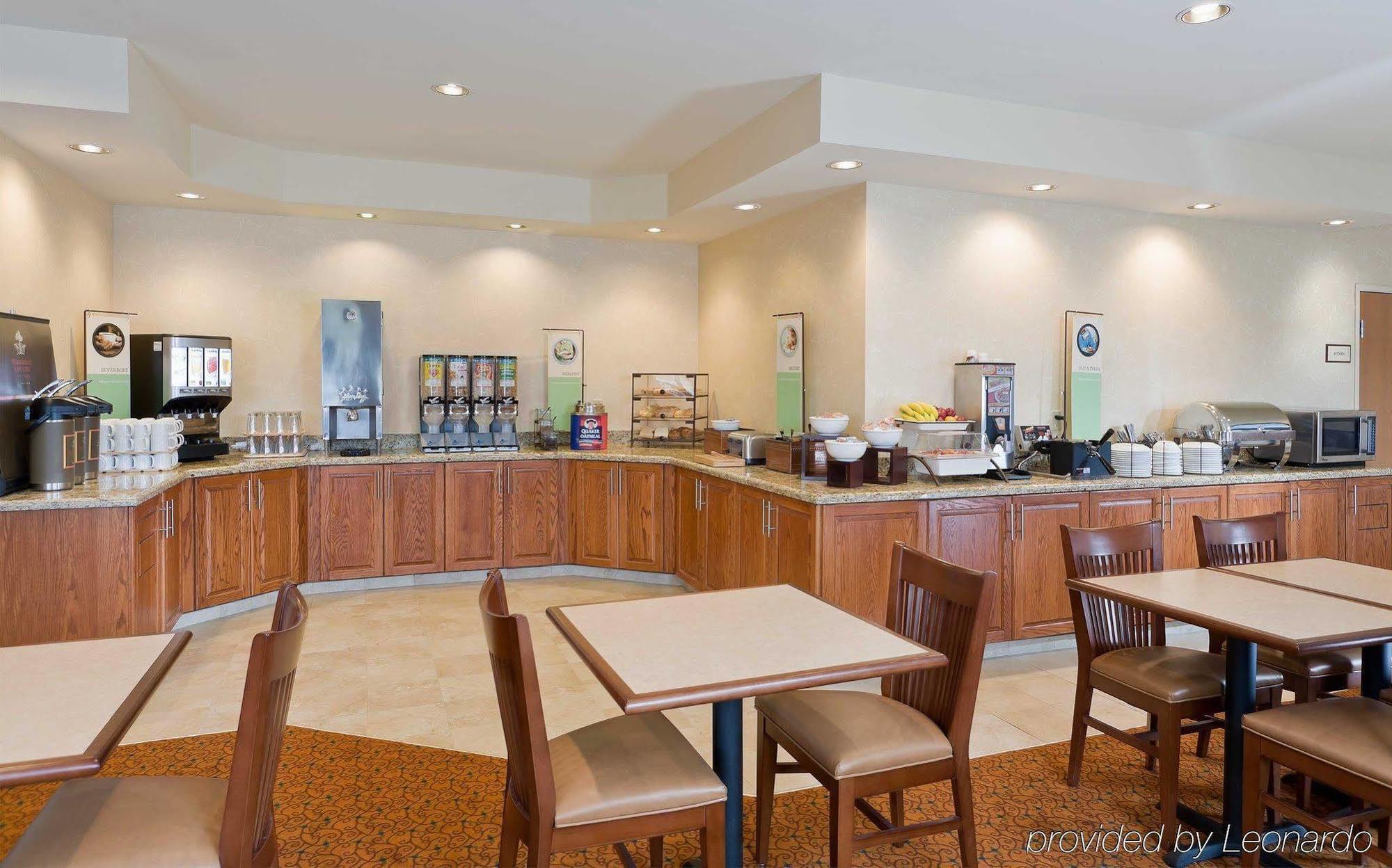 Hotel Spark By Hilton Southeast 3*